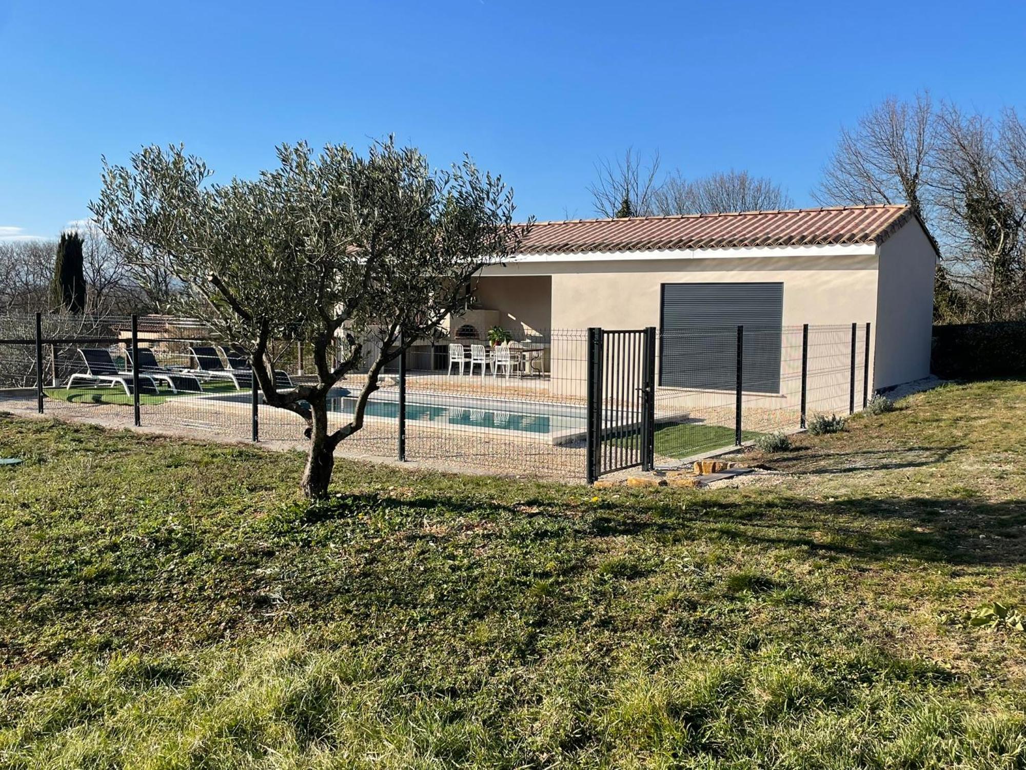 Maison Contemporaine Saint-Privat-de-Champclos Exteriér fotografie